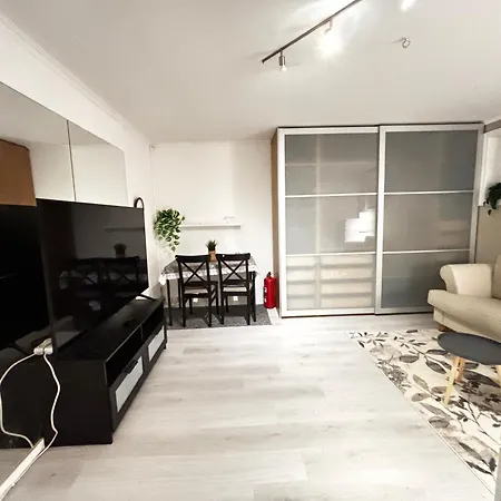 Modern Basement 1bhk Private Entry Lägenhet Stavanger