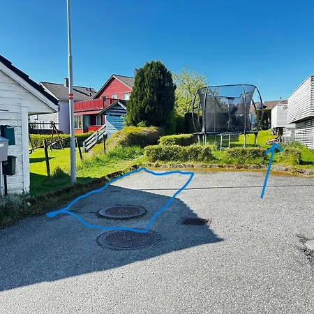 Modern Basement 1bhk Private Entry Stavanger