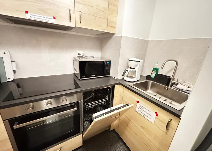 Modern Basement 1bhk Private Entry Lägenhet Stavanger